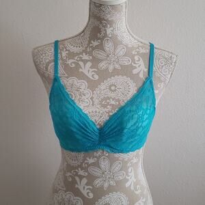 Victoria's Secret Lined Demi Bra 32C